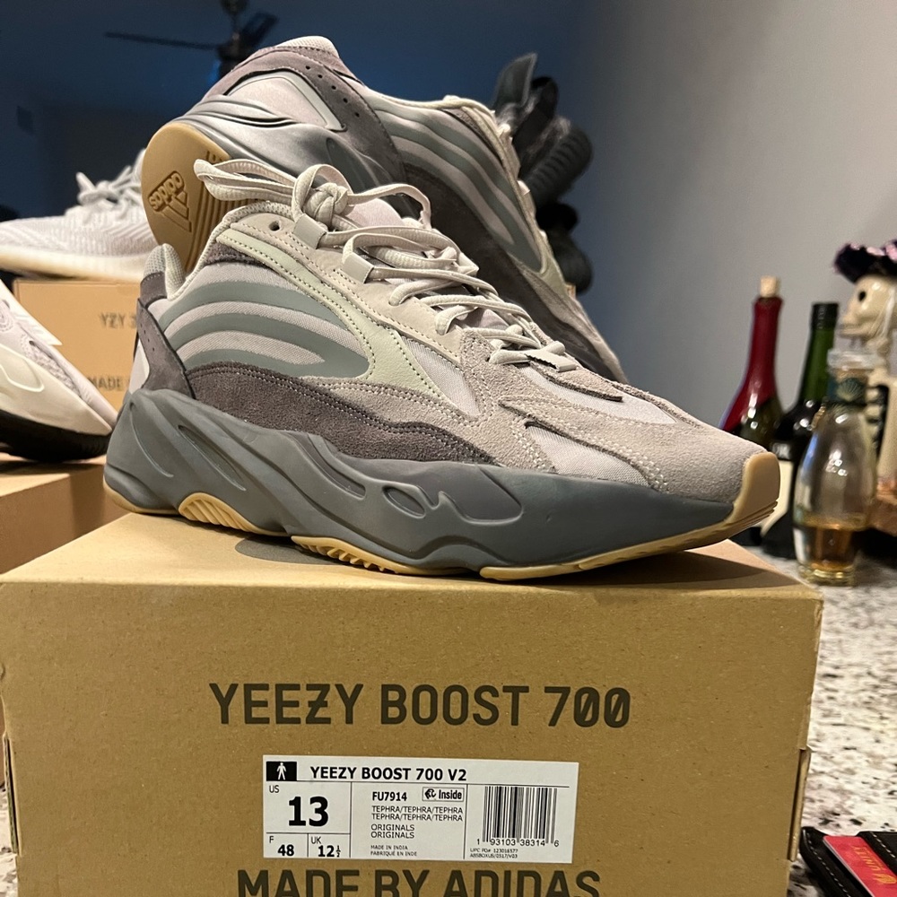 Yeezy 700s in Tephra